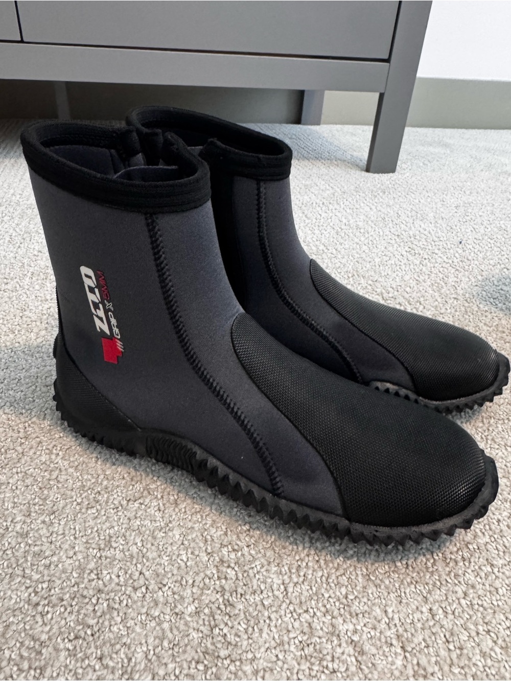 Scuba boots